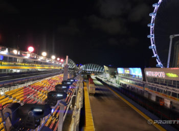 Singapore Grand Prix 2017: Projectors installation above the race track