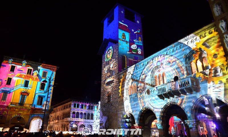 Como - Proiezioni Natalizie
