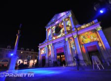 Projection on church mapped respecting the architecture