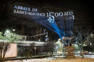 Projections on mountain