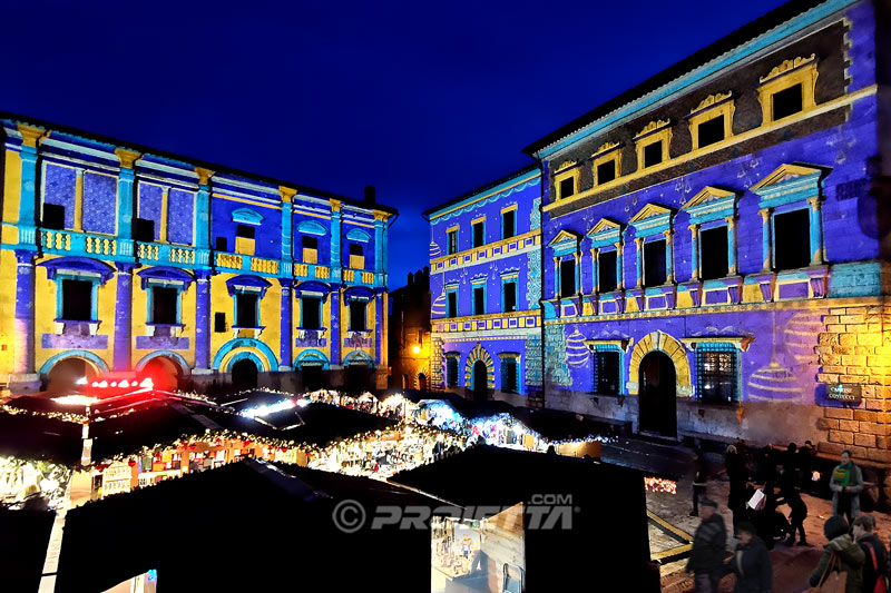 Immersive christmas projections
