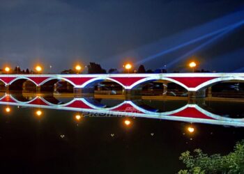 Projection on bridge