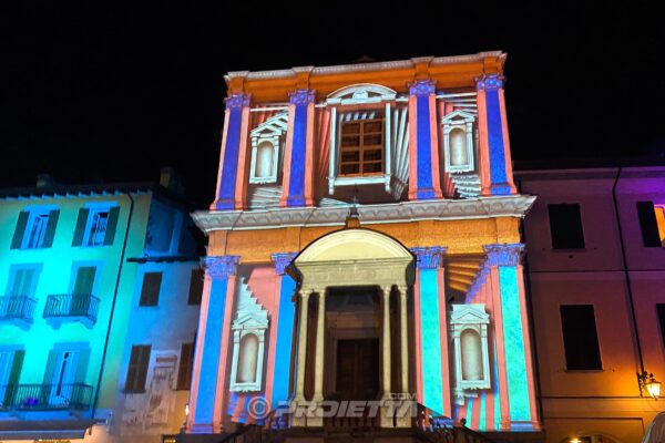 Arona video mapping in piazza